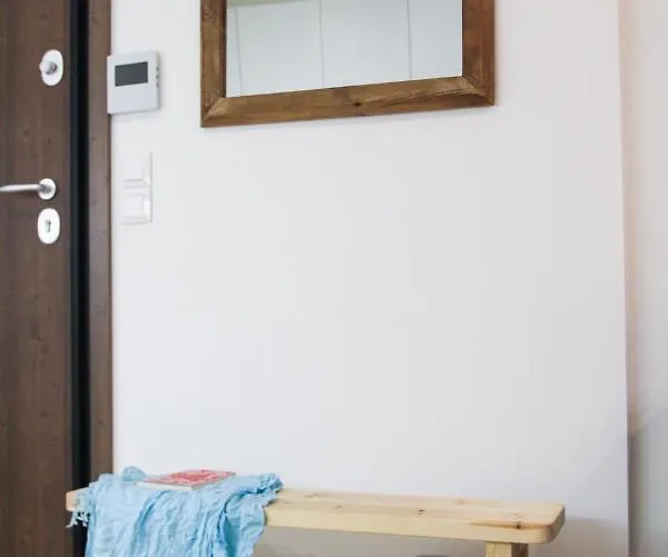 Phos Luxury アパート